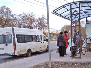 В облцентре собираются обновить 10 остановочных павильонов